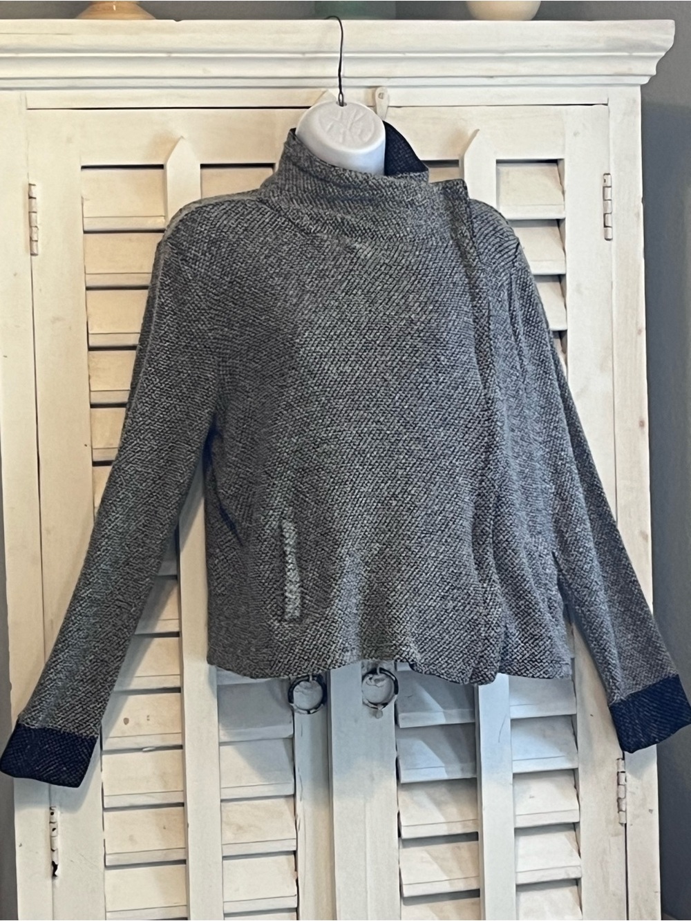 Halogen Asymmetrical Zip Cardigan Jacket Textured Gray Black Size XL